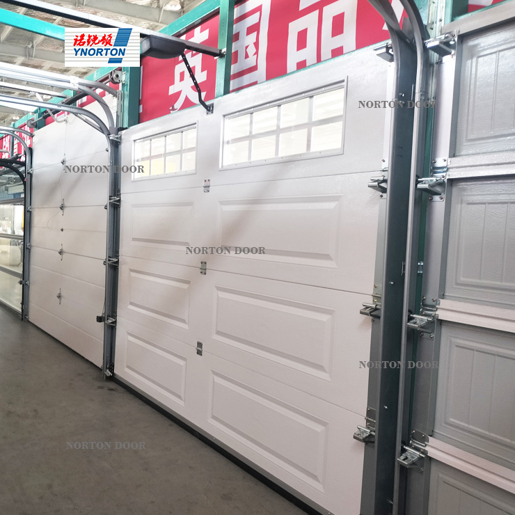 Pět klíčových bodů pro běžnou údržbu garážových vrat: Tyto triky pomáhají prodloužit jejich životnost