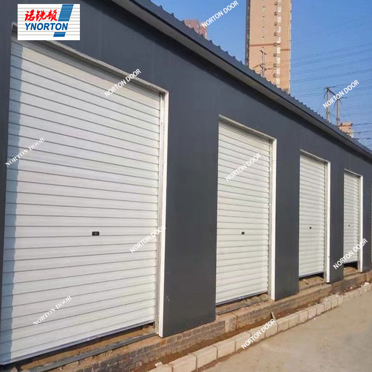 Kde jsou vhodné samoukládací rolovací vrata?