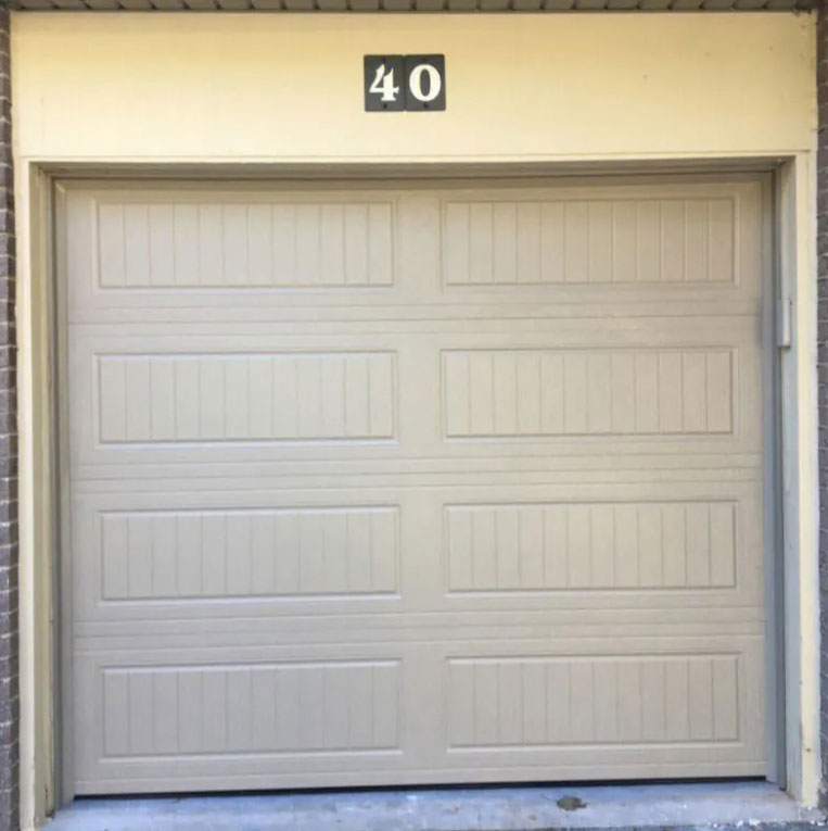 Elektrická garážová vrata na míru